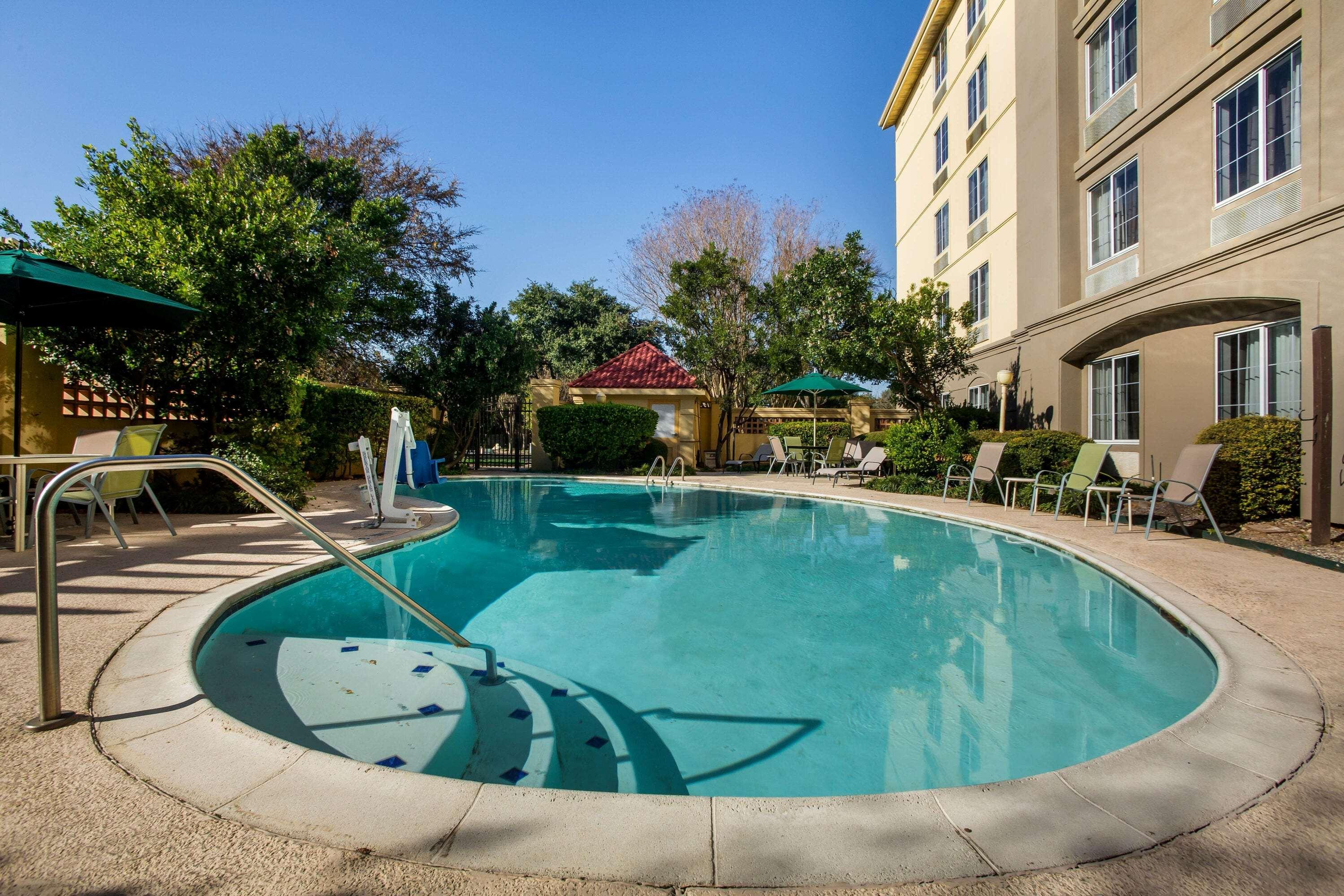 La Quinta By Wyndham Austin Southwest Hotel Exterior foto